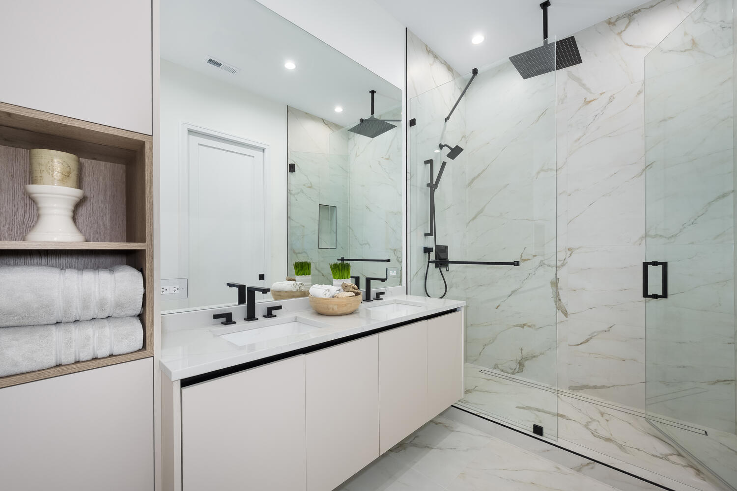 2651 West Augusta Boulevard, Unit 3 Chicago, IL 60622 - Photo 16 of 26