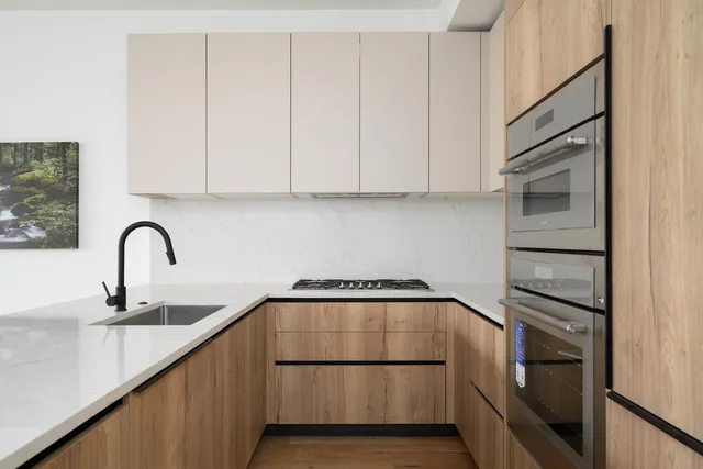 $749,500 | 2651 West Augusta Boulevard, Unit 3, Chicago, IL 60622