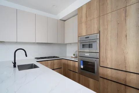 $749,500 | 2651 West Augusta Boulevard, Unit 3, Chicago, IL 60622