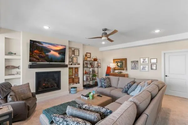 $649,900 | 457 Green Cypress Lane, Shell Knob, MO 65747