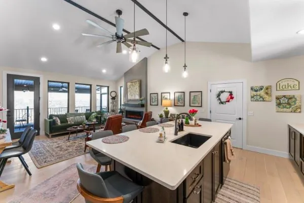$649,900 | 457 Green Cypress Lane, Shell Knob, MO 65747