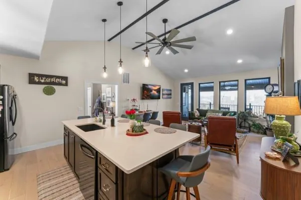 $649,900 | 457 Green Cypress Lane, Shell Knob, MO 65747