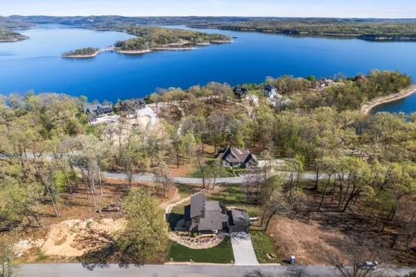 $649,900 | 457 Green Cypress Lane, Shell Knob, MO 65747