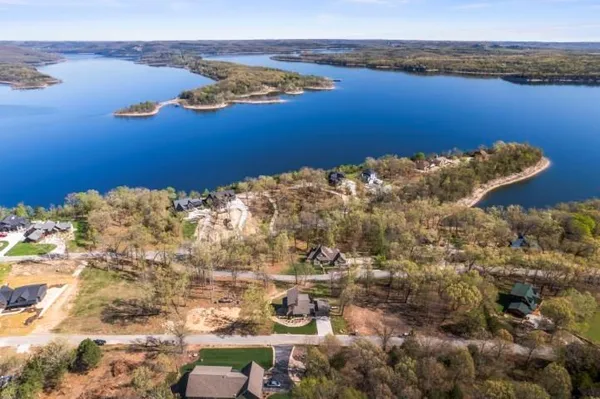 $649,900 | 457 Green Cypress Lane, Shell Knob, MO 65747