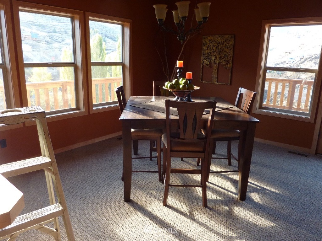 4170 Squilchuck Road Wenatchee, WA 98801 - Photo 2 of 15 Gallery Image 2