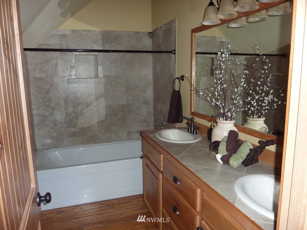 4170 Squilchuck Road Wenatchee, WA 98801 - Photo 12 of 15 Gallery Image 12
