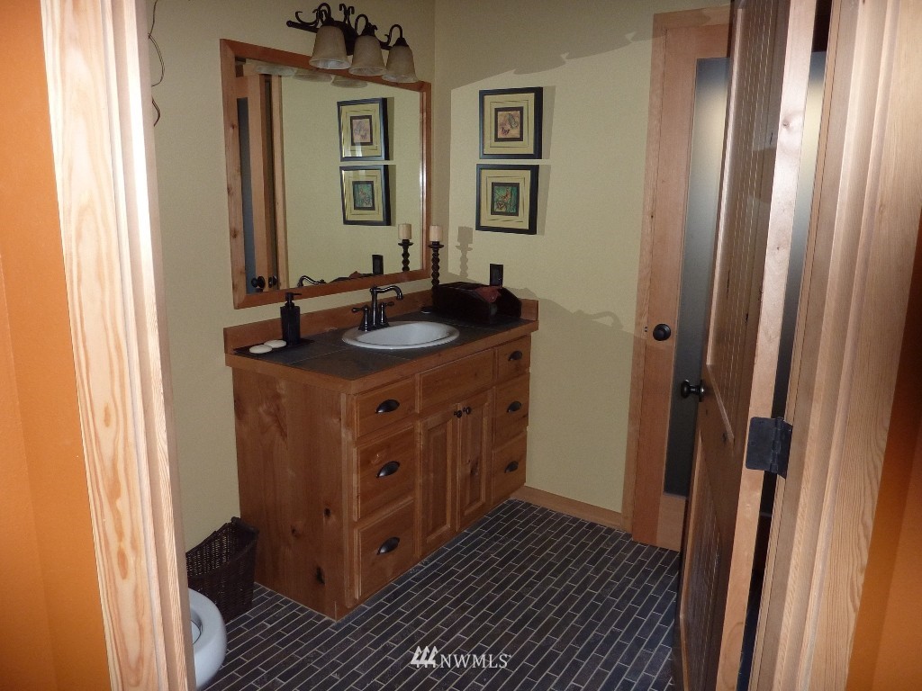 4170 Squilchuck Road Wenatchee, WA 98801 - Photo 7 of 15 Gallery Image 7
