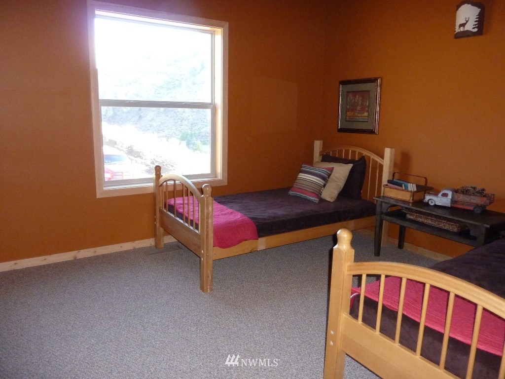 4170 Squilchuck Road Wenatchee, WA 98801 - Photo 8 of 15 Gallery Image 8