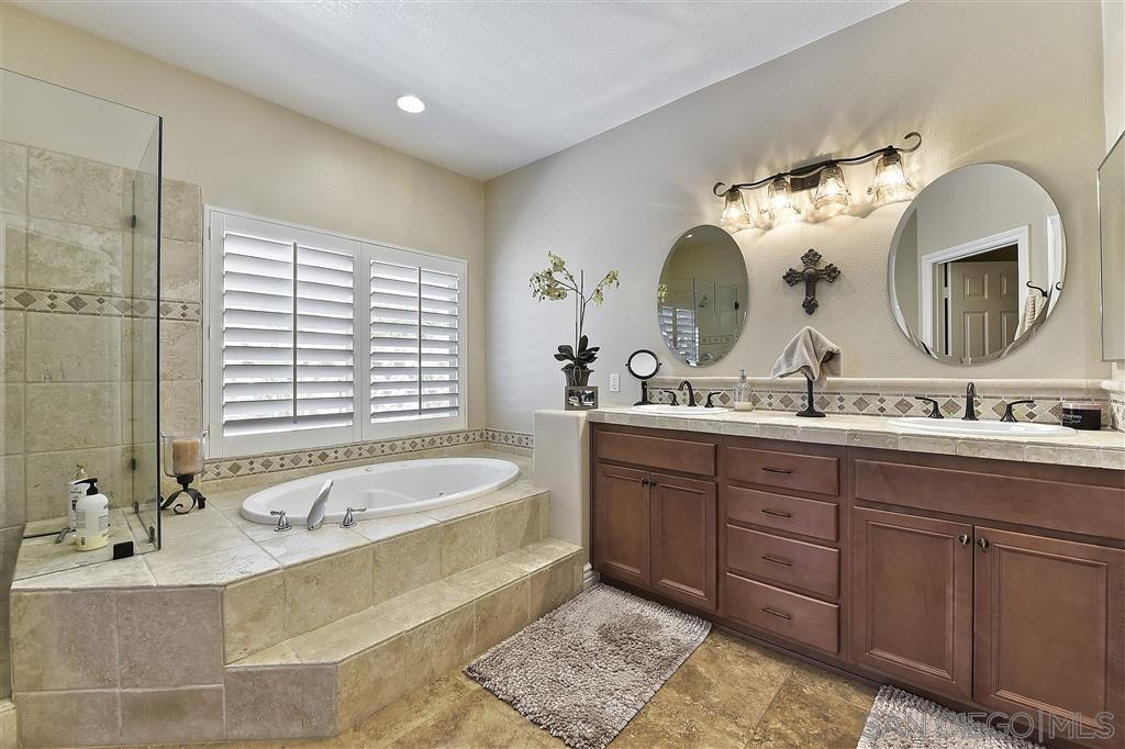 14530 Red Hawk Lane Poway, CA 92064 - Photo 16 of 25