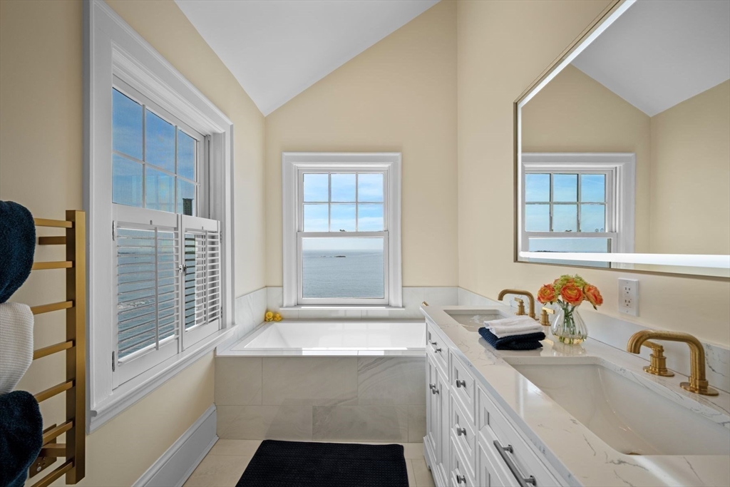 16 Coolidge Road Marblehead, MA 01945 - Photo 24 of 41