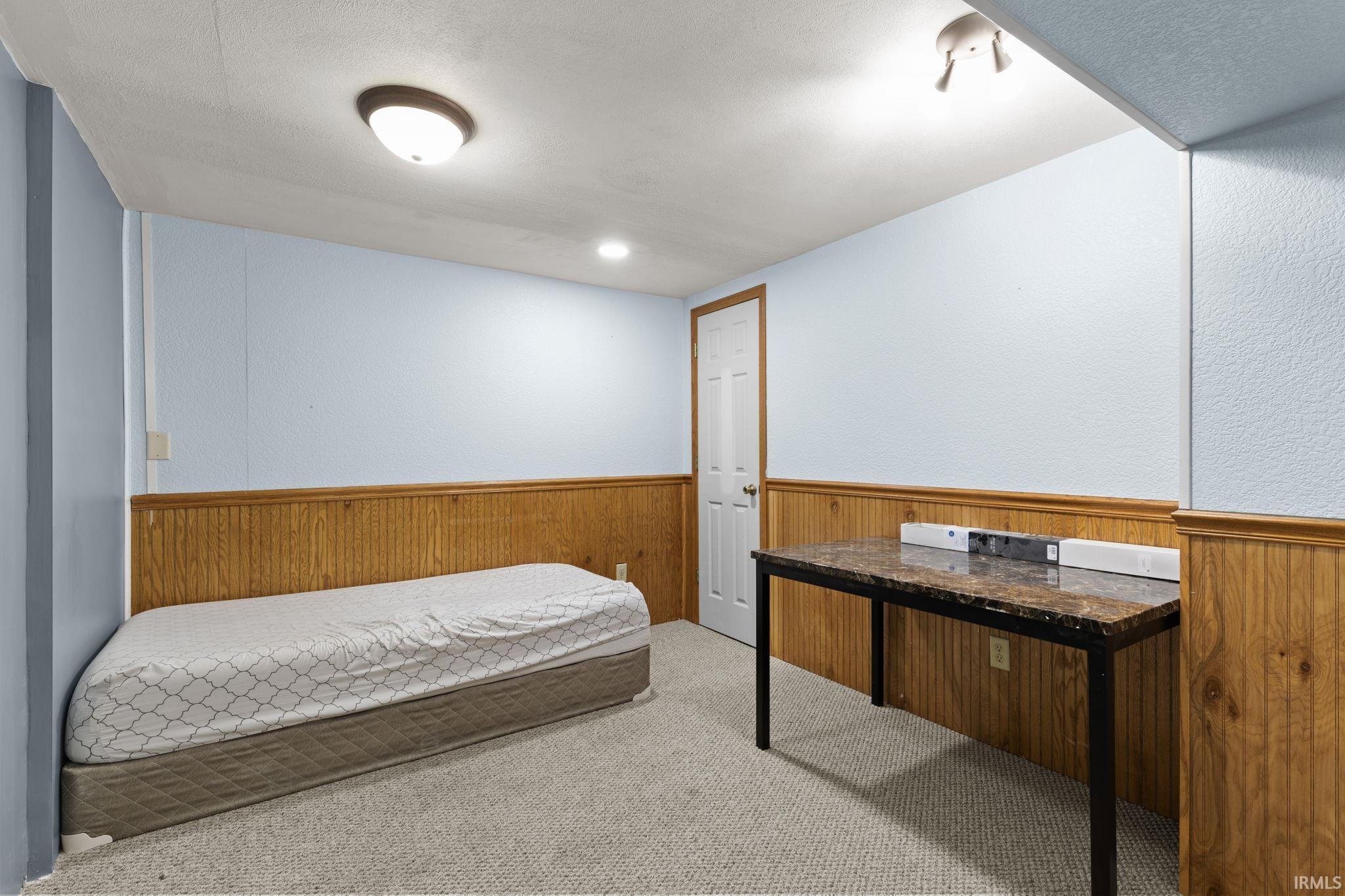 58915 Runway Road Elkhart, IN 46516 - Photo 21 of 25 Gallery Image 21