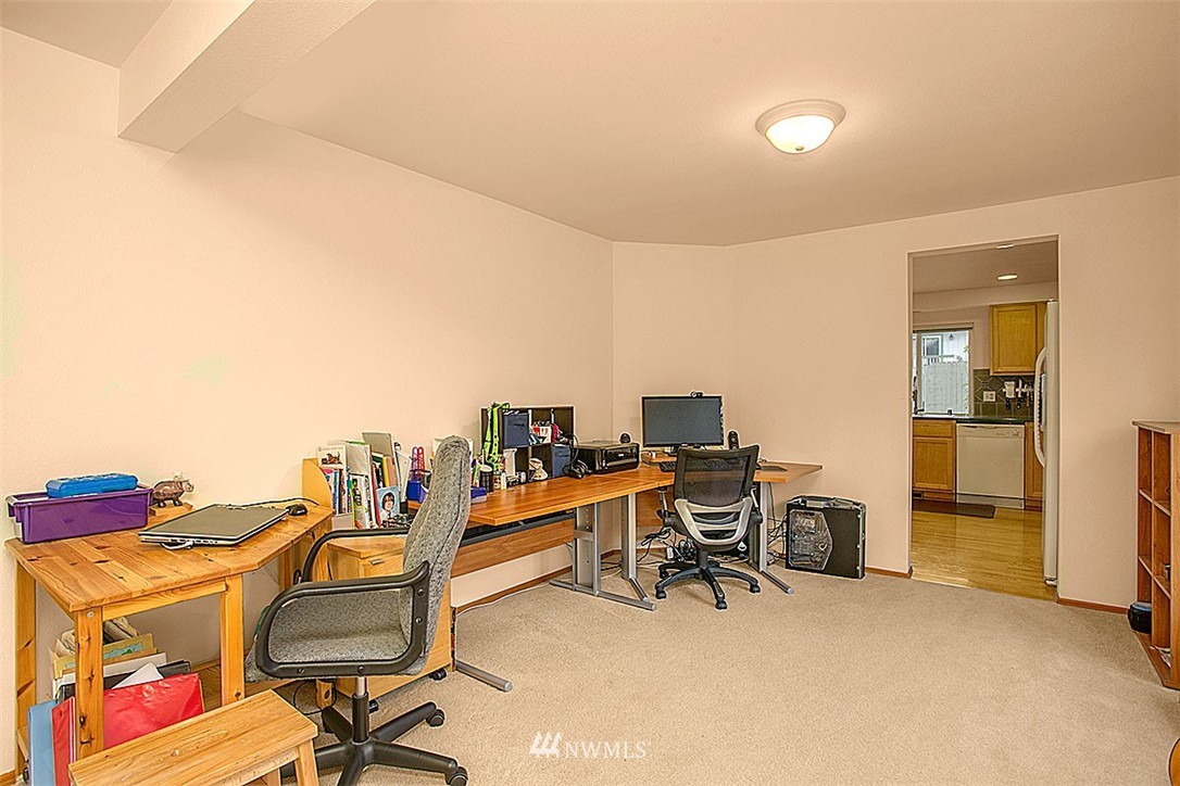 2222 Morris Avenue South Renton, WA 98055 - Photo 11 of 25