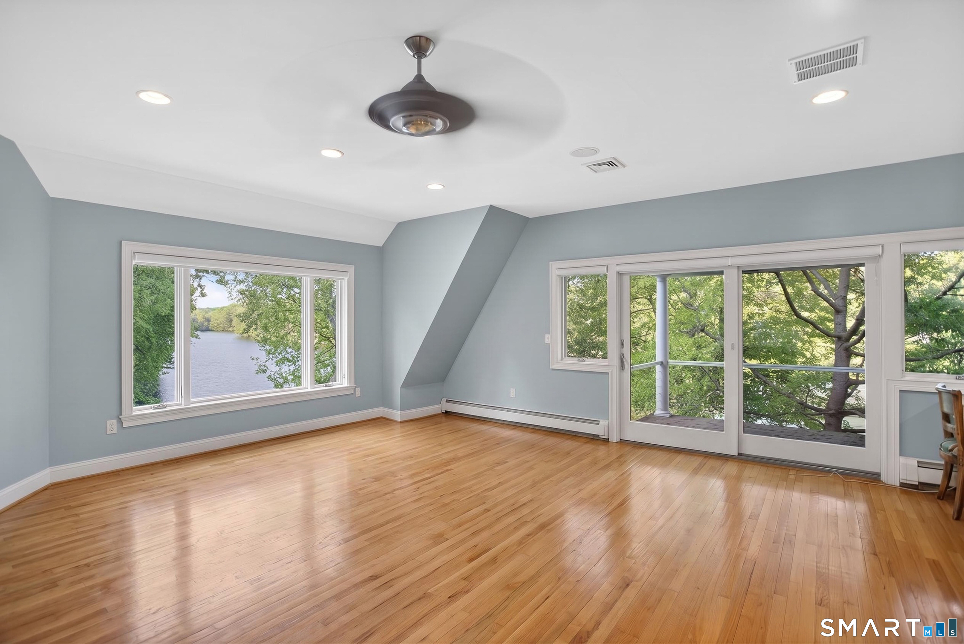 475 Springer Road Fairfield, CT 06824 - Photo 12 of 39