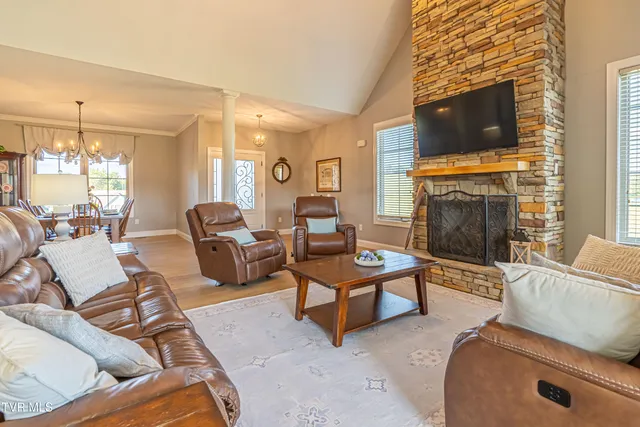 $675,000 | 15590 Piper Spg Avenue, Abingdon, VA 24210