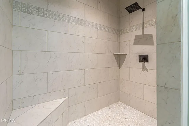 $675,000 | 15590 Piper Spg Avenue, Abingdon, VA 24210