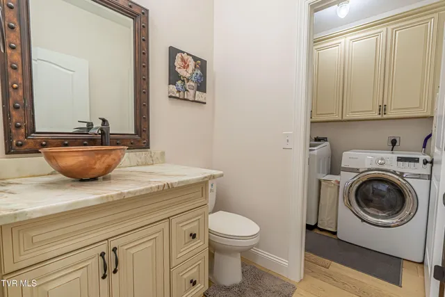 $675,000 | 15590 Piper Spg Avenue, Abingdon, VA 24210