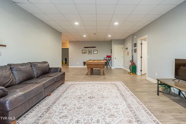 $675,000 | 15590 Piper Spg Avenue, Abingdon, VA 24210