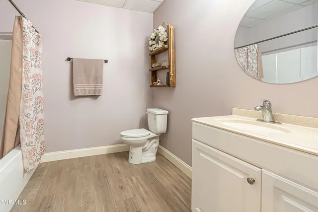 $675,000 | 15590 Piper Spg Avenue, Abingdon, VA 24210