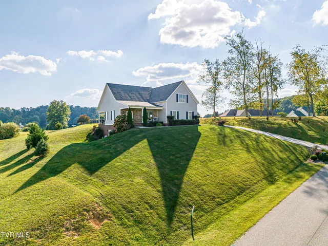 $675,000 | 15590 Piper Spg Avenue, Abingdon, VA 24210