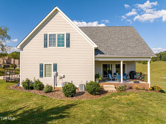 $675,000 | 15590 Piper Spg Avenue, Abingdon, VA 24210