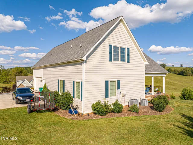 $675,000 | 15590 Piper Spg Avenue, Abingdon, VA 24210