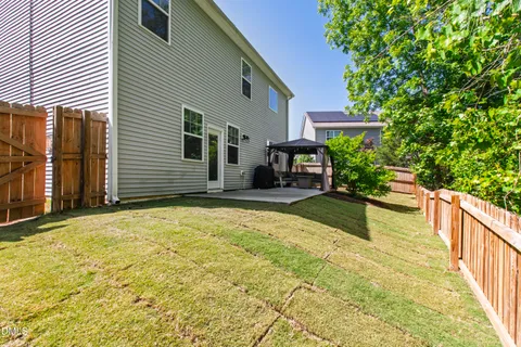 a house view with a outdoor space