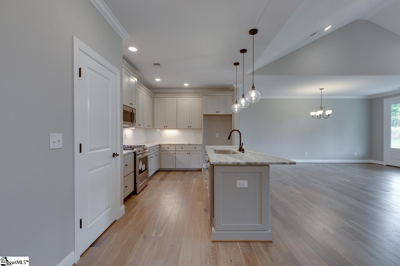 310 Mayfly Way Simpsonville, SC 29680 - Photo 9 of 25 Gallery Image 9