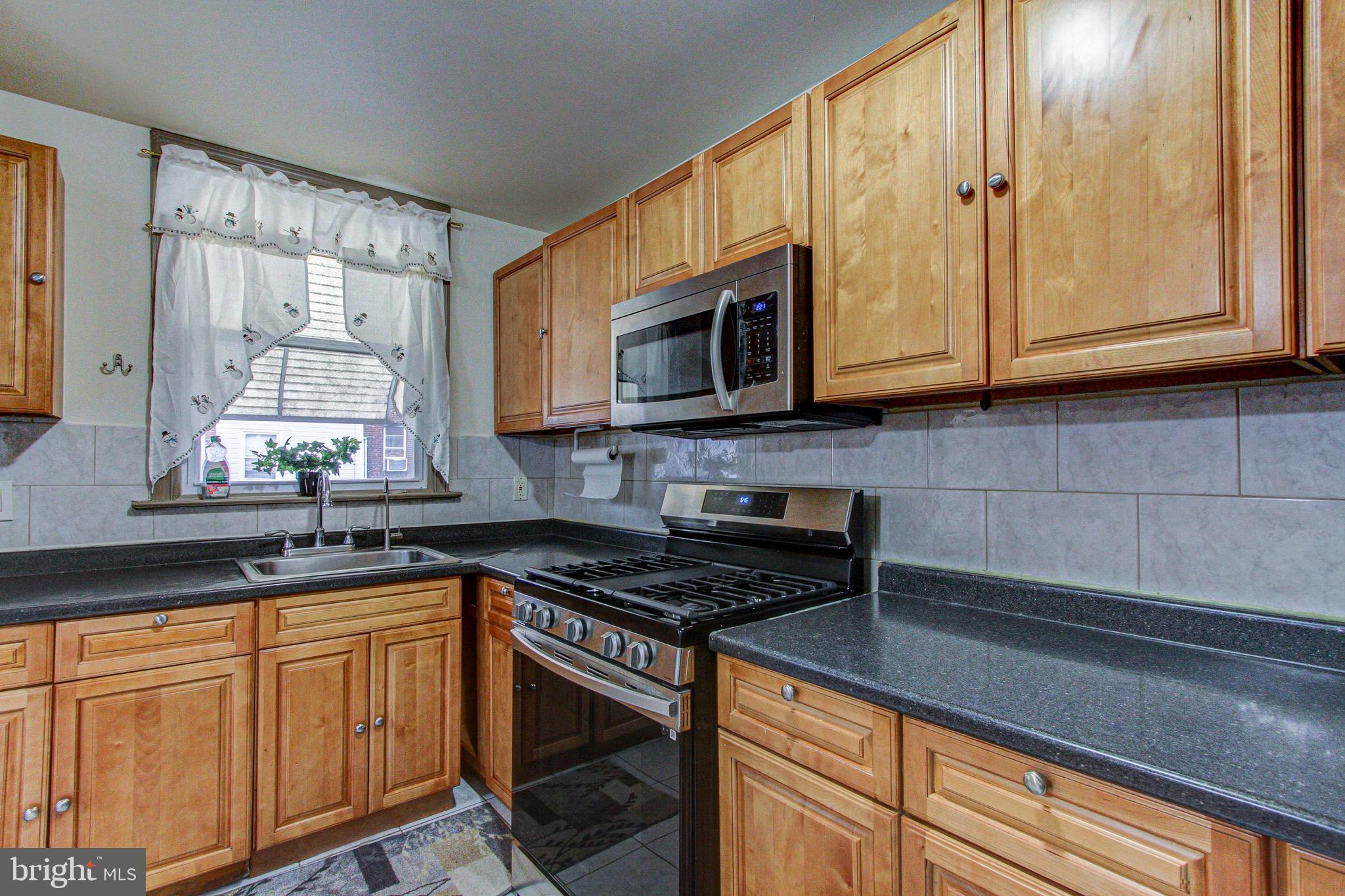 138 Normandy Road Upper Darby, PA 19082 - Photo 21 of 55