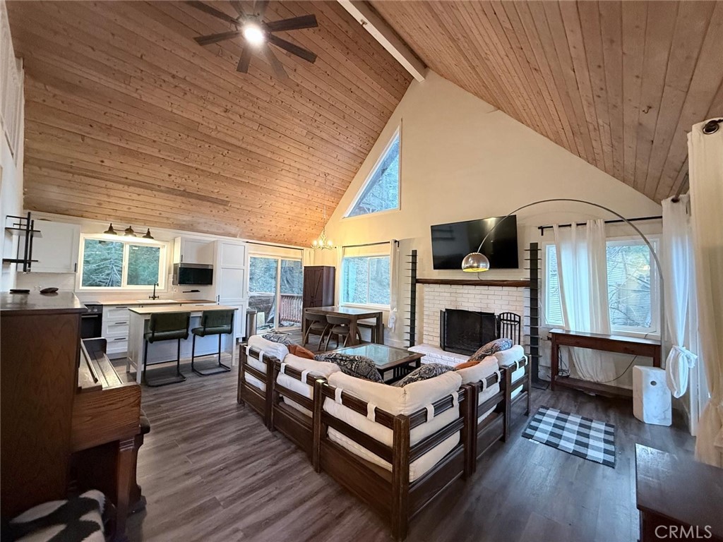 286 Terrace Lake Arrowhead, CA 92352 - Photo 6 of 25