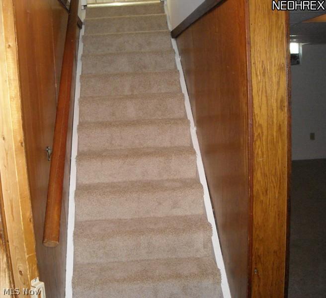 1484 Riverside Drive Akron, OH 44310 - Photo 14 of 20 Stairwell to lower level with new Carpeting!