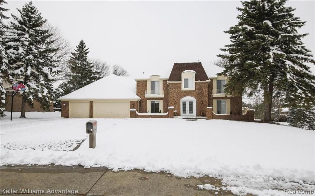 36932 Fox Run Farmington Hills, MI 48331 - Photo 1 of 37