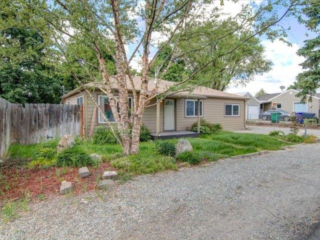 4203 North Silas Road Spokane Valley, WA 99216 - Photo 2 of 28 Gallery Image 2