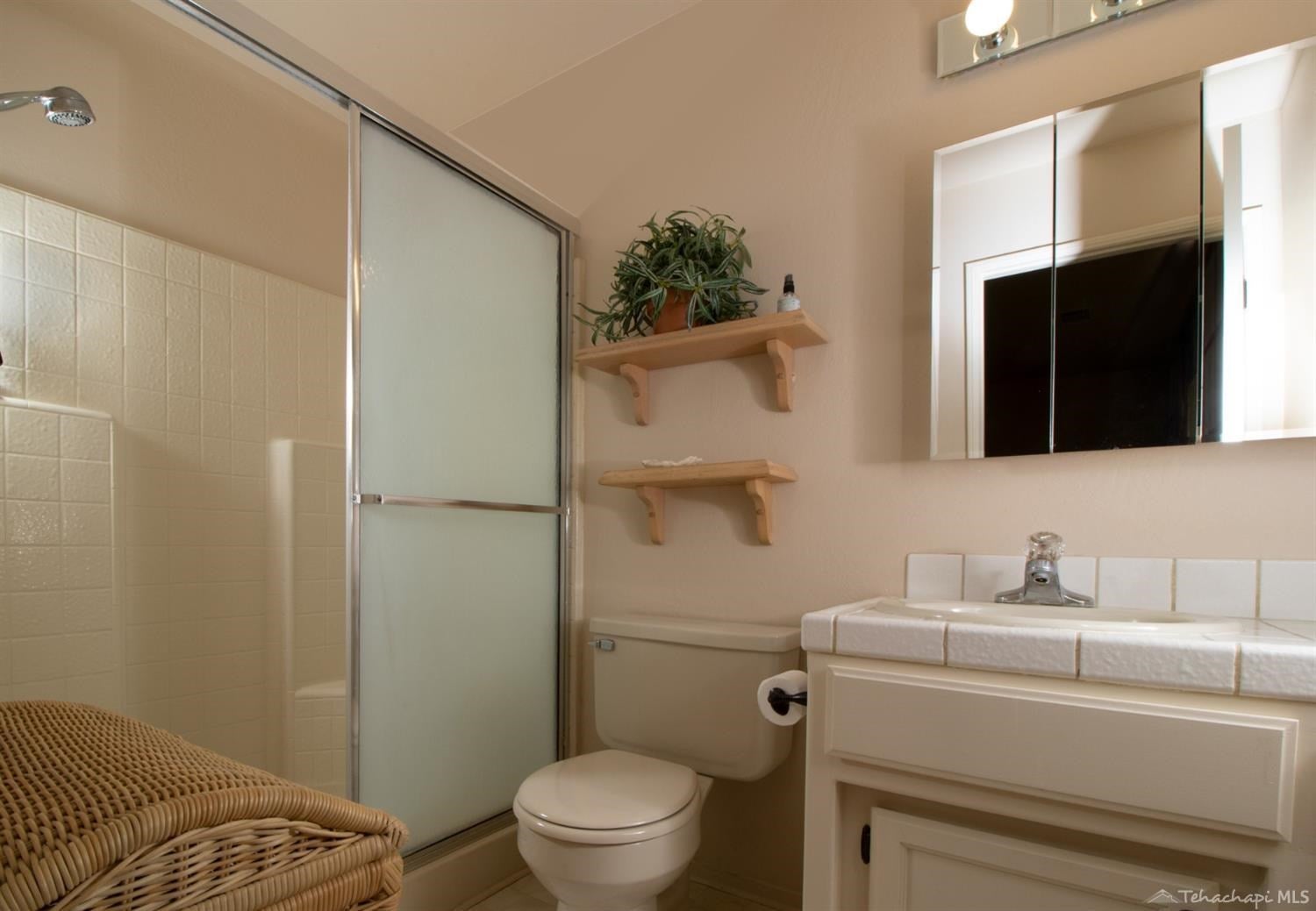 20816 Quail Springs Road Tehachapi, CA 93561 - Photo 19 of 41 Gallery Image 19