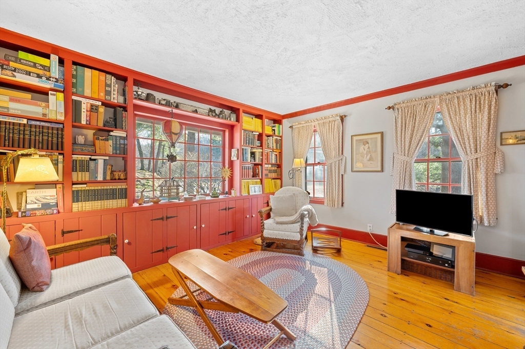 60 Ruggles Street Westborough, MA 01581 - Photo 14 of 42 Gallery Image 14