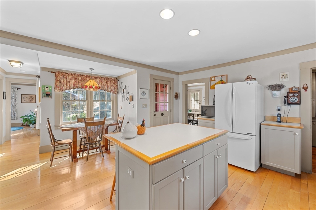 60 Ruggles Street Westborough, MA 01581 - Photo 9 of 42 Gallery Image 9