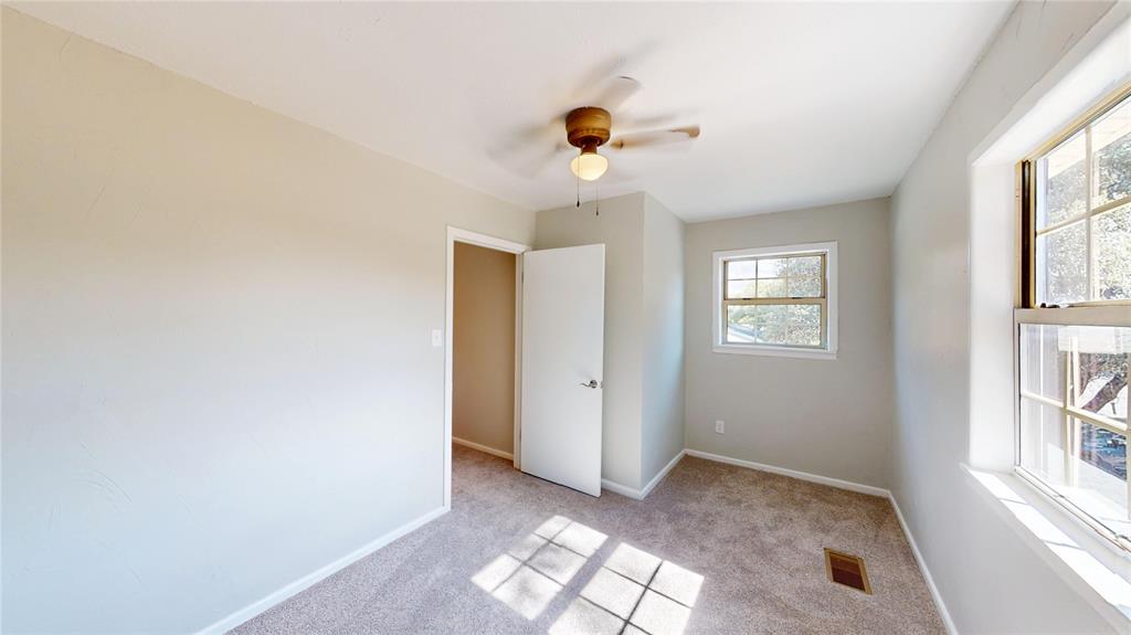 1105 South Ridgeway Drive Cleburne, TX 76033 - Photo 23 of 31 Gallery Image 23