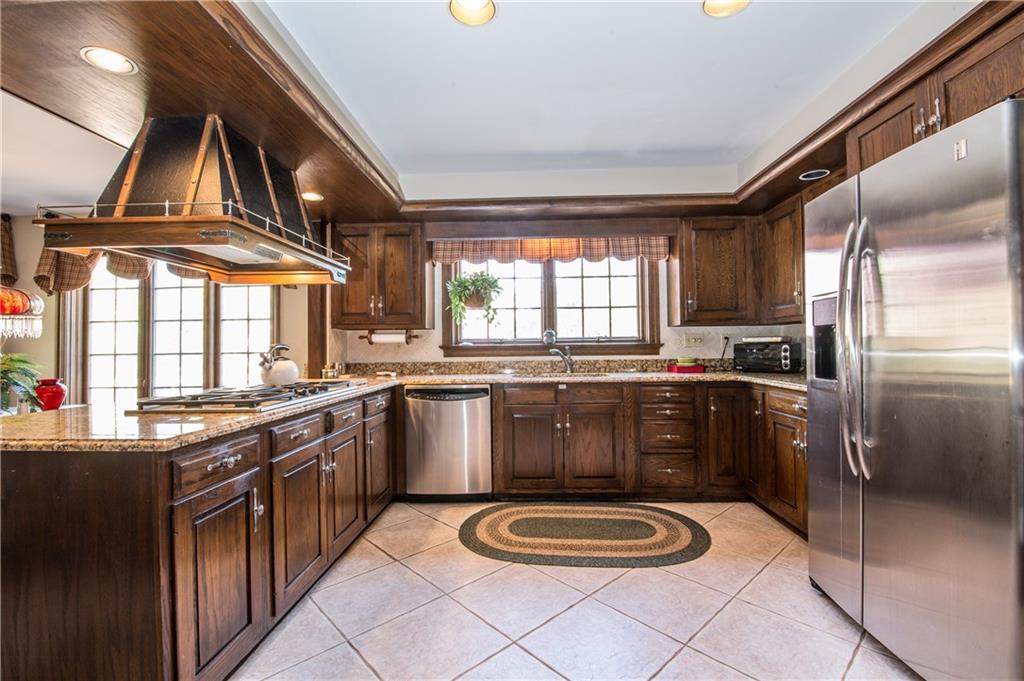 144 Riding Trail Lane Fox Chapel, PA 15215 - Photo 7 of 24 Gallery Image 7