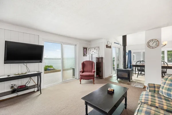 $995,000 | 63 North Ridge Road, Ipswich, MA 01938