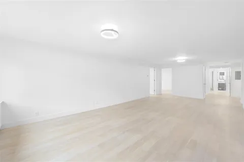 $25,000 | 920 Park Avenue, Unit 12B | Upper East Side