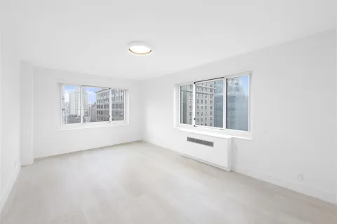 $25,000 | 920 Park Avenue, Unit 12B | Upper East Side