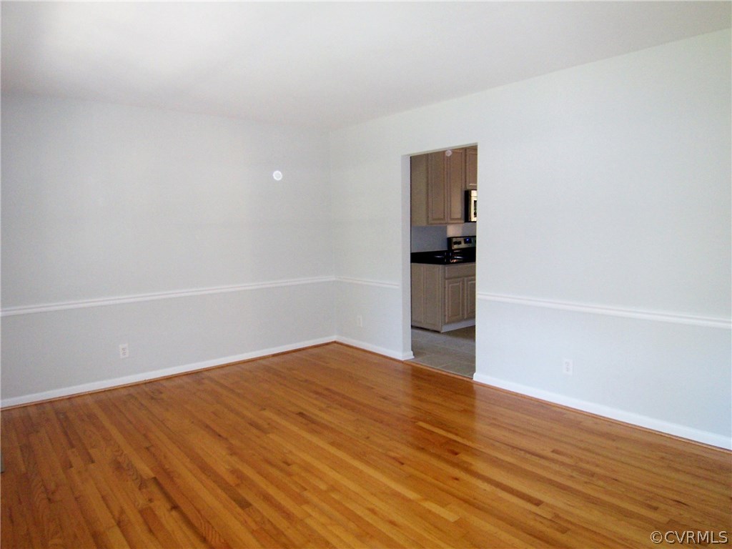 6915 Shawnee Road Richmond, VA 23225 - Photo 17 of 20 Living Room