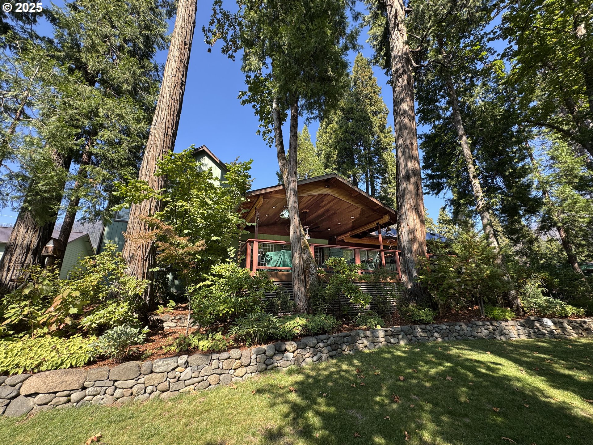 91261 Blue River Road Blue River, OR 97413 - Photo 16 of 41 Beach Access Deeded