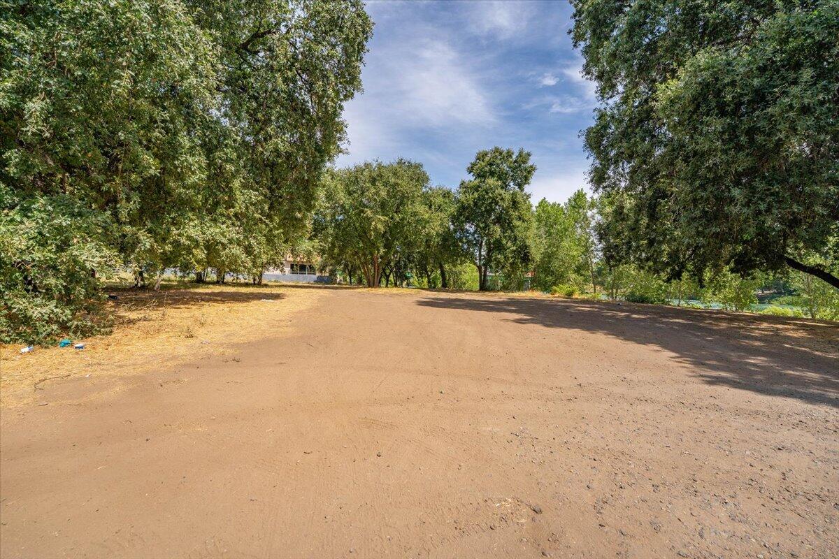 426 Riverside Way Red Bluff, CA 96080 - Photo 5 of 22