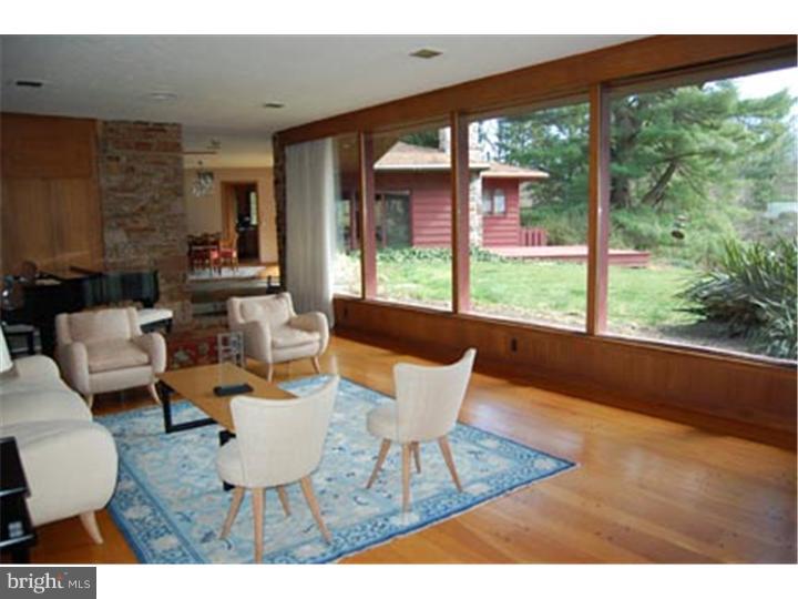 102 Center Mill Road Chadds Ford, PA 19317 - Photo 8 of 22 Living Room