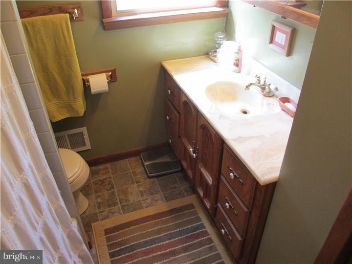 22 Albemarle Road Hamilton Square, NJ 08690 - Photo 15 of 20