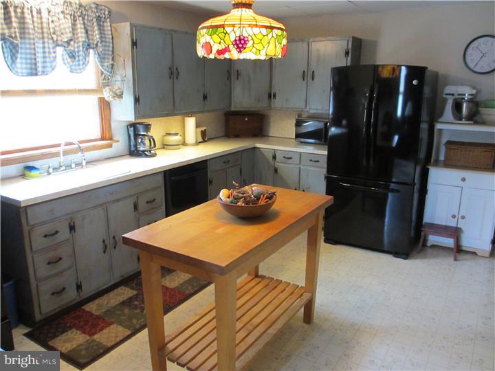22 Albemarle Road Hamilton Square, NJ 08690 - Photo 8 of 20