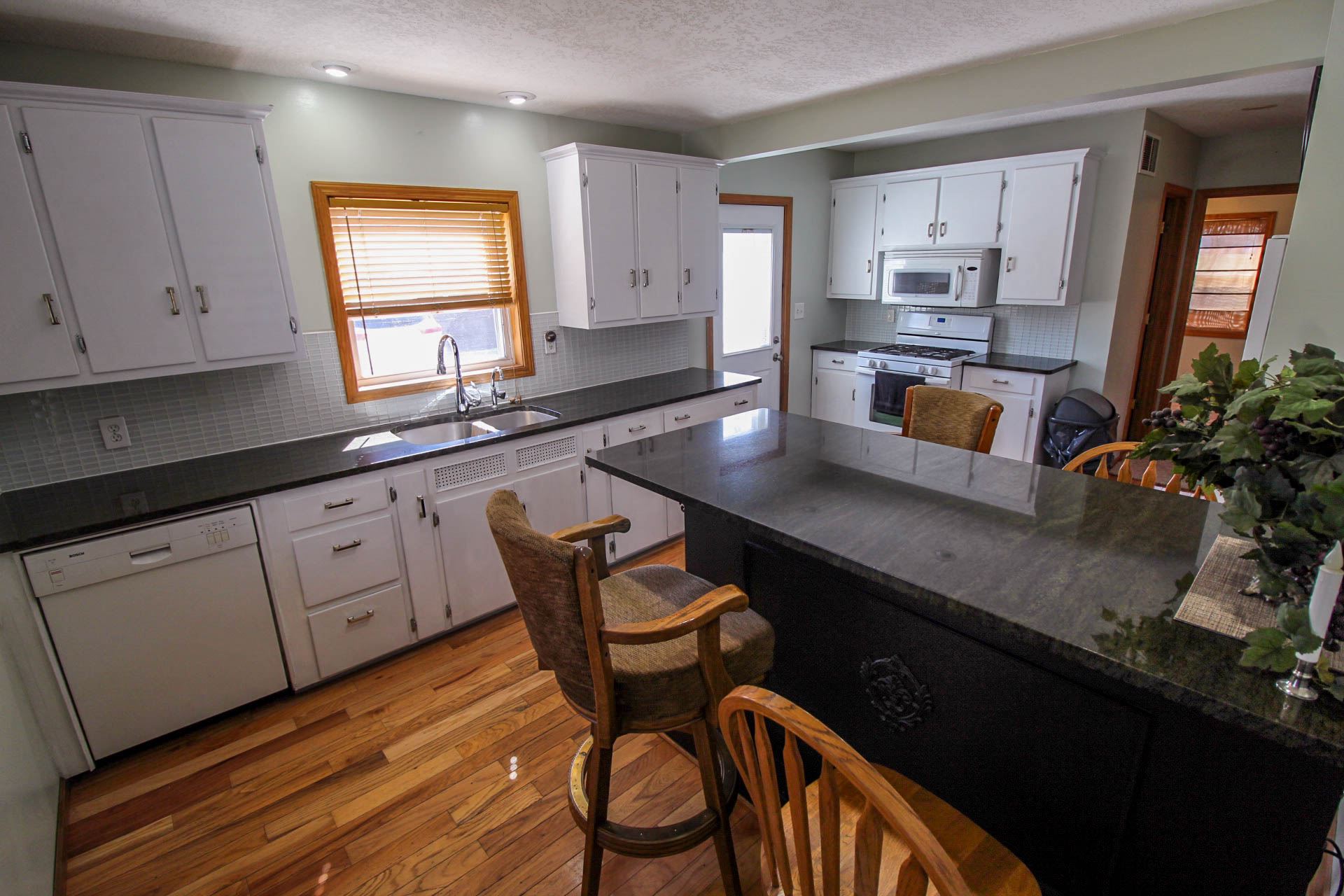 10306 Winchester Road Fort Wayne, IN 46819 - Photo 5 of 28