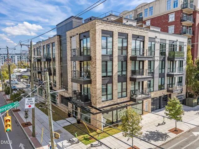 $499,900 | 615 West Peace Street, Unit 307, Raleigh, NC 27605