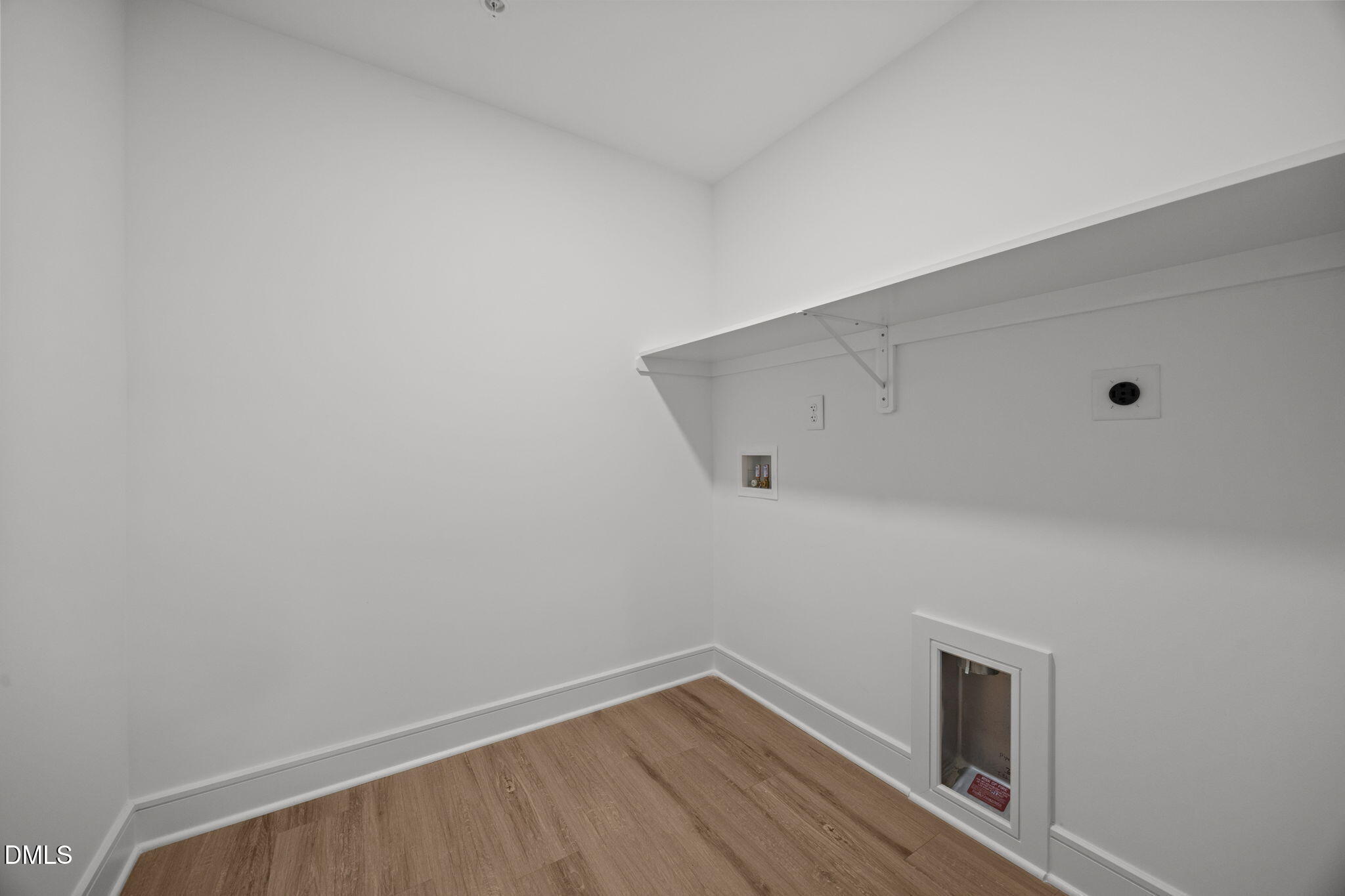 615 West Peace Street, Unit 307 Raleigh, NC 27605 - Photo 18 of 20 a view of an empty room