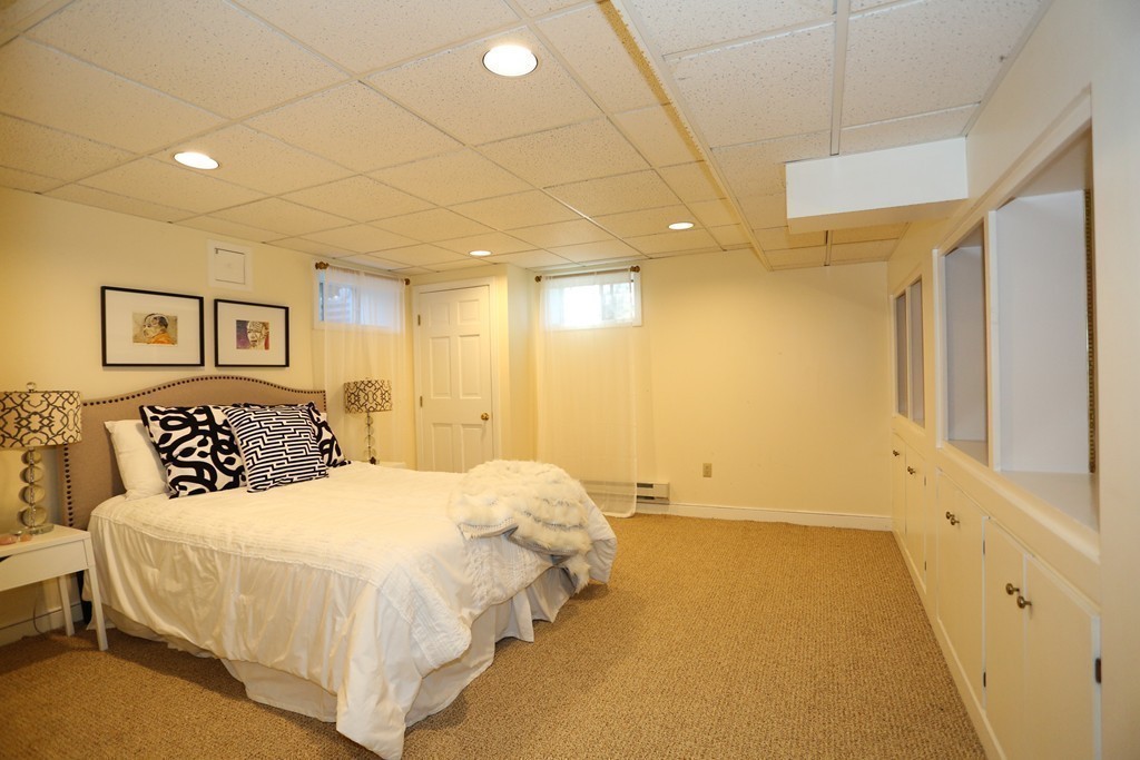 36 Claypit Hill Road Wayland, MA 01778 - Photo 20 of 27